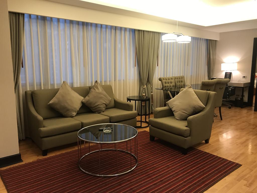 Rembrandt Suites Bangkok Ngoại thất bức ảnh