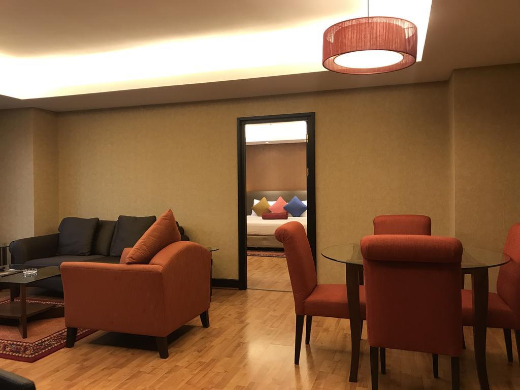 Rembrandt Suites Bangkok Ngoại thất bức ảnh